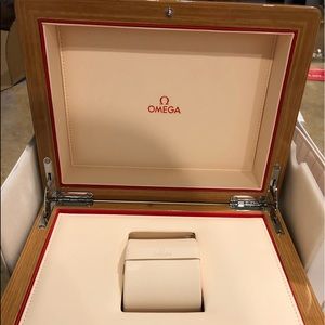 Omega Seamaster box